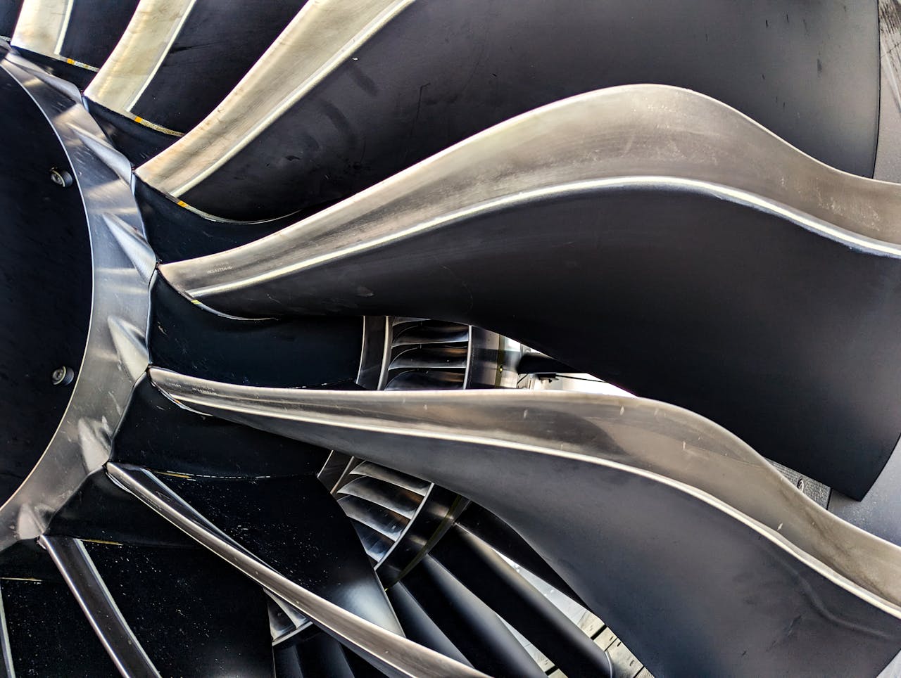 Nickel alloy turbine blades manufactured by Baoya Alloy - high-temperature superalloy products