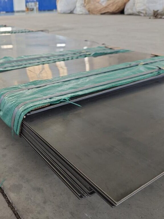 Nickel alloy round bar stock - Inconel Hastelloy superalloy bars from Baoya Alloy